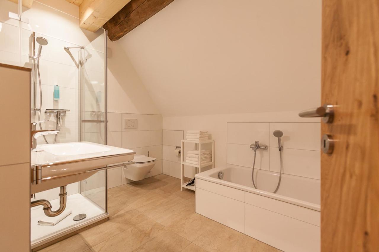 Appartamento Baumgartners Dreiseithof - Historisch, Modern, Zentral Bad Krozingen Esterno foto